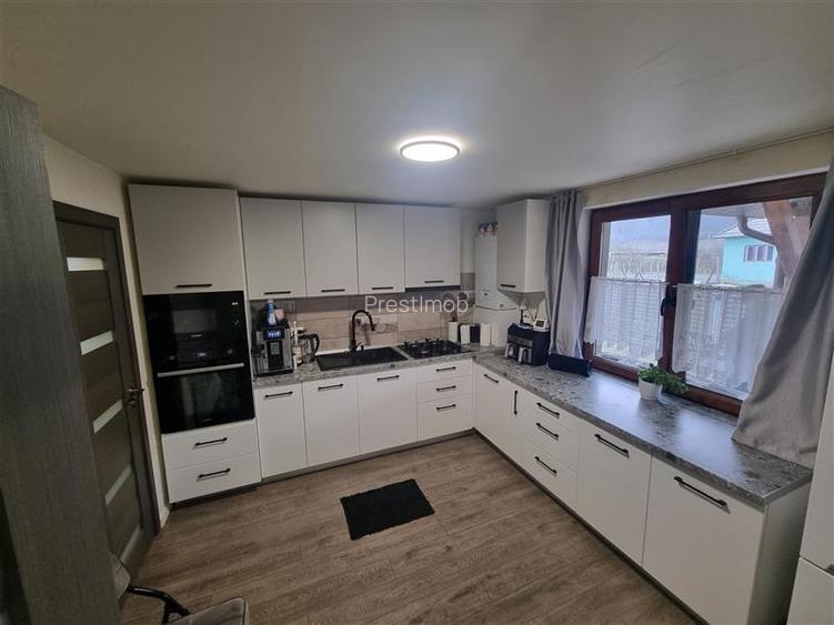 De vanzare casa cu 288 mp teren in Lechincioara - 3