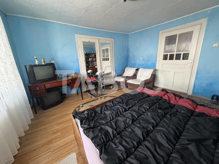 Casa de vanzare 3 camere 90 mpu teren liber 1095 mp Persani - 7