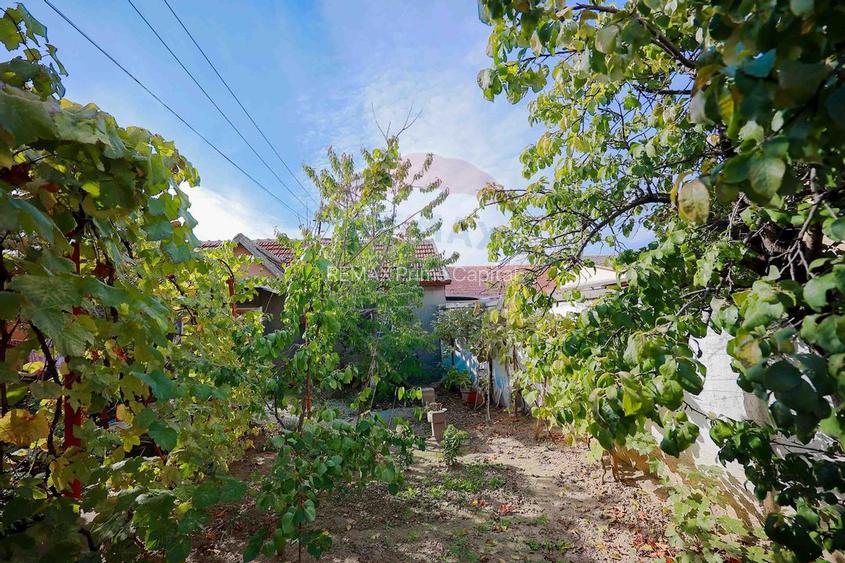 Casă cu 2 camere de vânzare în zona Ioșia Strada Arțarilor - 23