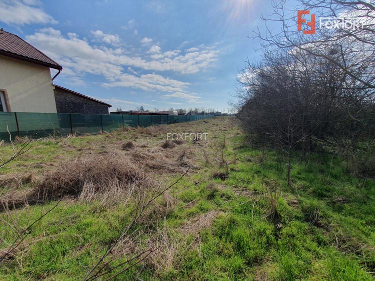 Teren intravilan de 1952 mp cu utilitati - zona Parta - 10