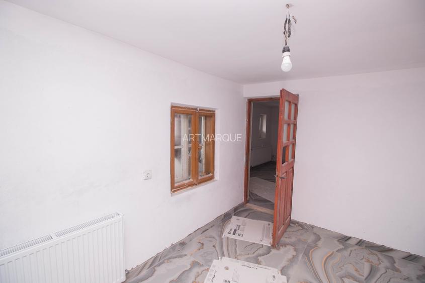 Casa de vanzare in Poiana Tapului – vedere la munte, renovata - 4