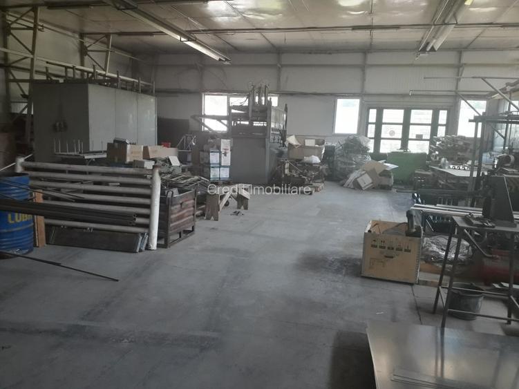 Hala de vanzare - 4