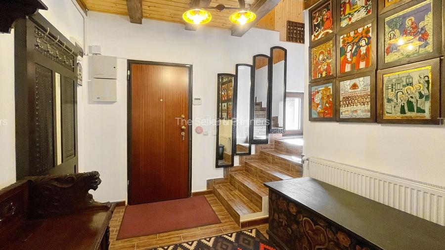 Complex de 3 case pe 18000 mp teren - 28