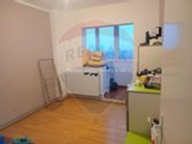 Apartament  4 camere de inchiriat MALUL MURESULUI - 20