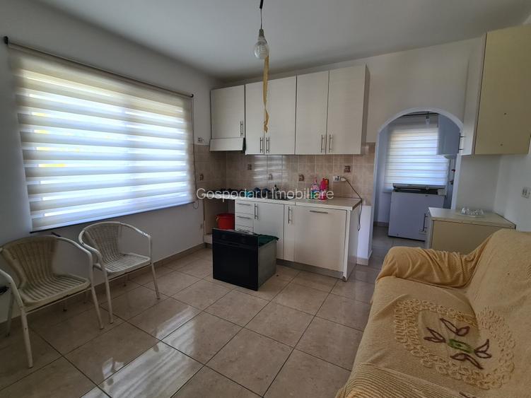 Vila P+1+M  in Adjud  zona linistita - pentru 1, 2 sau 3 familii - 2