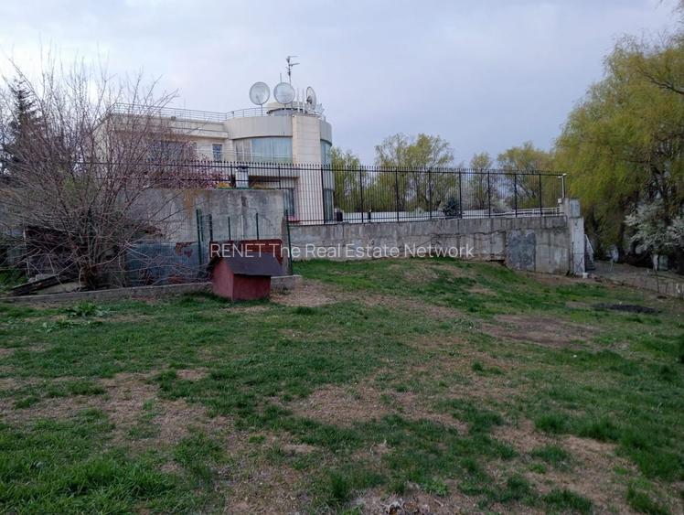 SUPER OCAZIE SE VINDE TEREN IN ZONA STARULESTI LANGA UN CARTIER DE VILE - 6