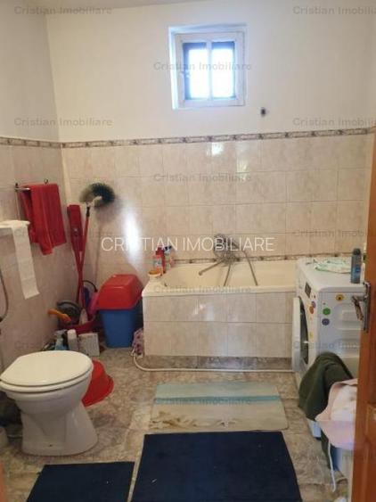 C.Galati -Independentei Vila P+1 299mp Construit anul 2000, teren 300mp - 9