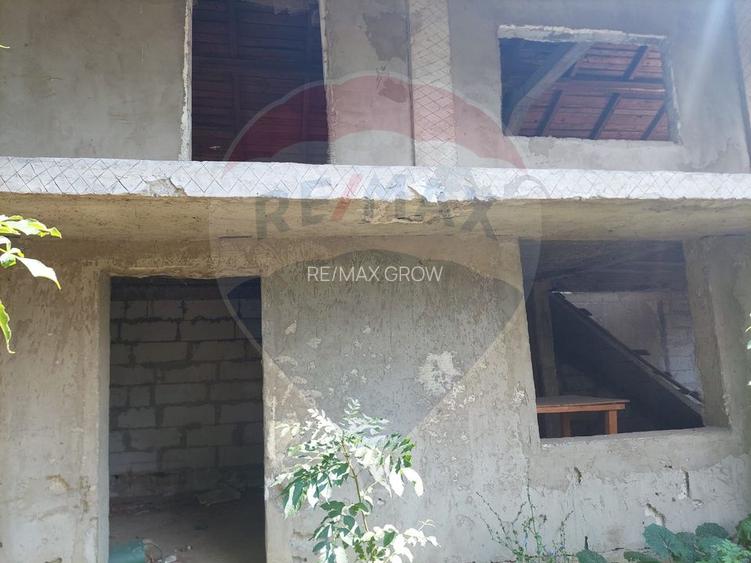 Casa nefinalizata de vanzare in Tisa Silvestri com. Odobesti - 8