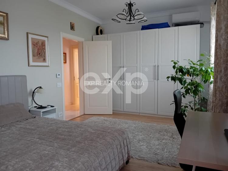 De vanzare vila exceptionala in stil Neo Romanesc cu vedere la lac si padure - 14