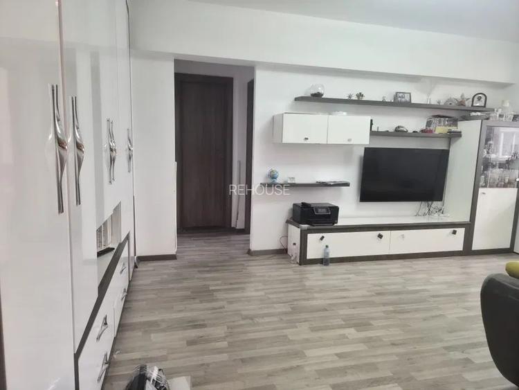 Basarabia Chisinau, stradal vedere spate, renovat/mobilat/utilat MODERN - 2