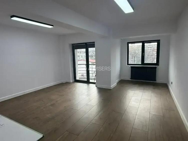 Inchiriere Birouri | Cladire Recent Renovata | 500 m Metrou 1 mai - 6