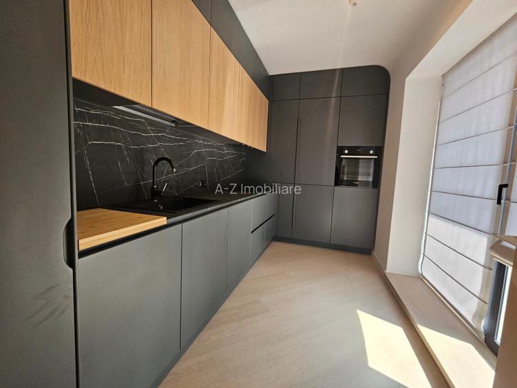 Inchiriere apartament  3 camere Cortina North - View Liber - 2