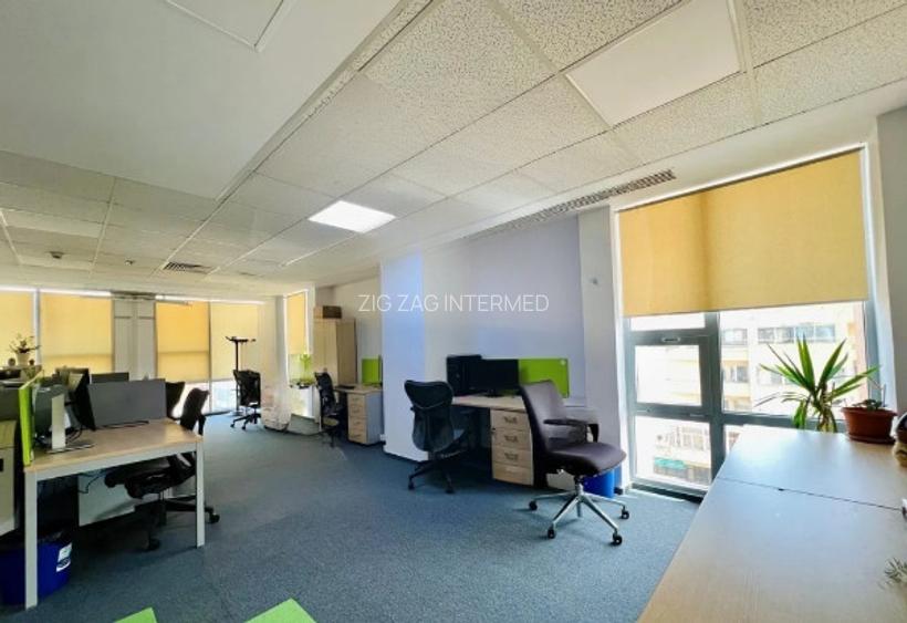 Bd. Mamaia, spatiu birouri 344 mp., cladire reprezentativa - 11