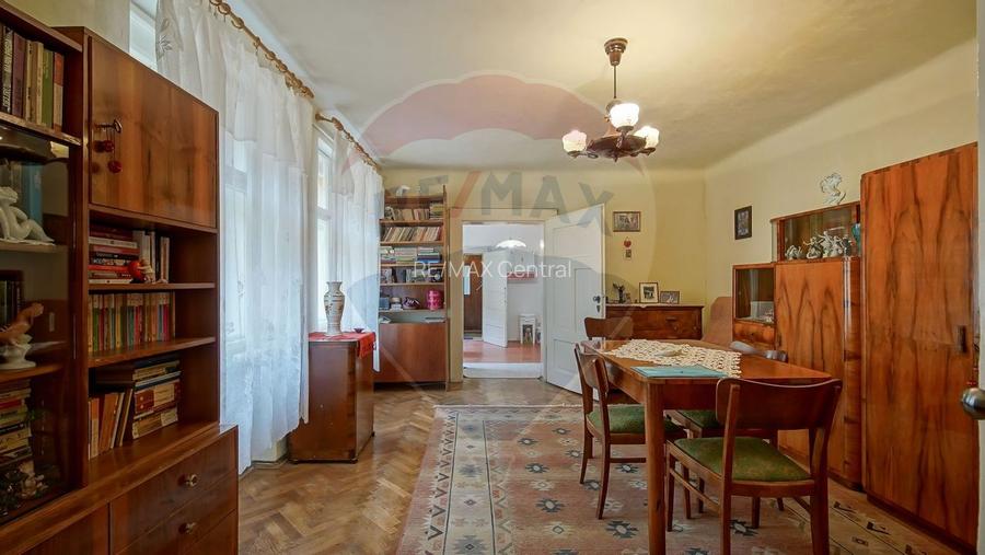 Apartament 3 camere si două băi, Str Republicii, Centrul Istoric - 2
