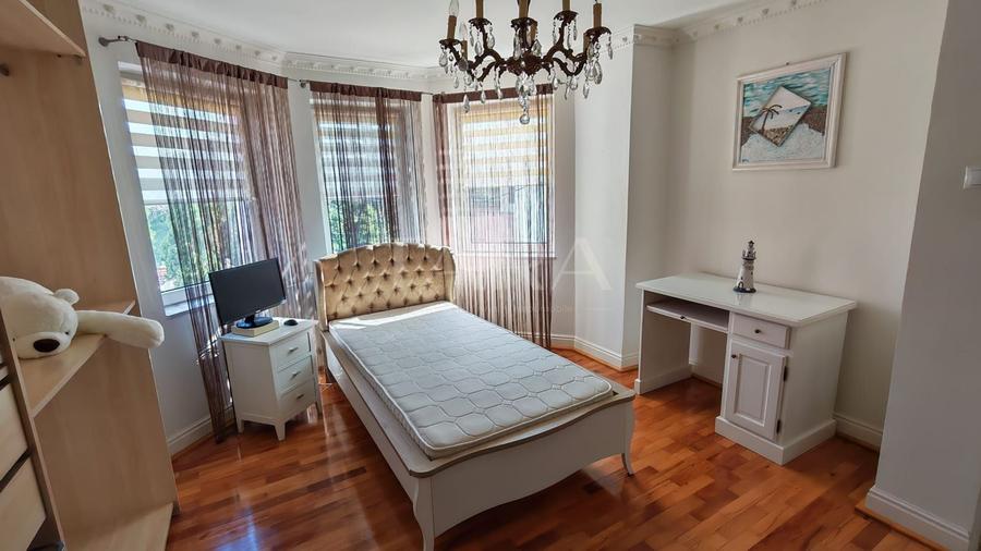 Casă elegantă lângă HOTEL BELVEDERE. Panorama spectaculoasa.