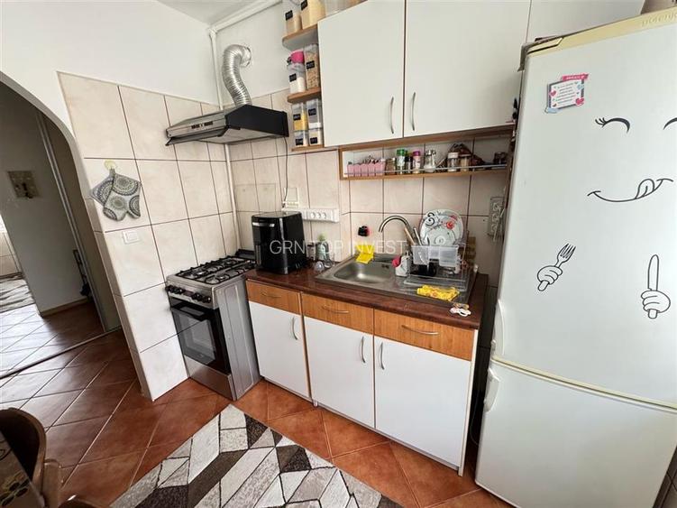 Apartament modern 2 camere si balcon zona Terezian - 10
