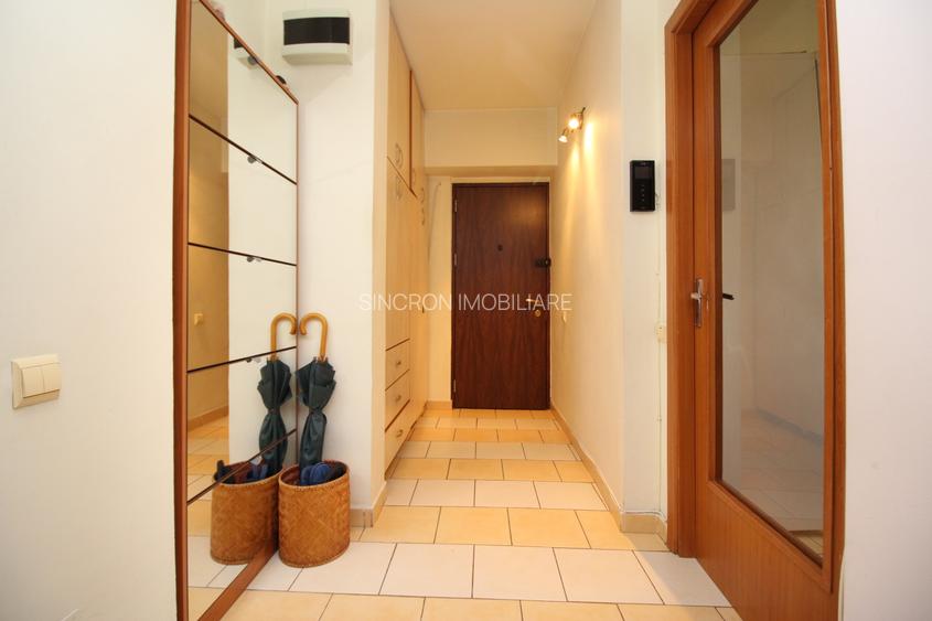 Crângași - Ceahlău, living 31 mp, dormitoare de 14 și 12 mp, centrală proprie - 4