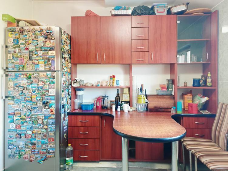 Fundeni | Str.Cuprului | Apartament in vila la etajul2  | curte comuna | parcare - 12