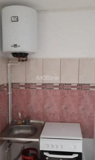 garsonieră zona  Cet  mobilată utilată 22 mp - 2