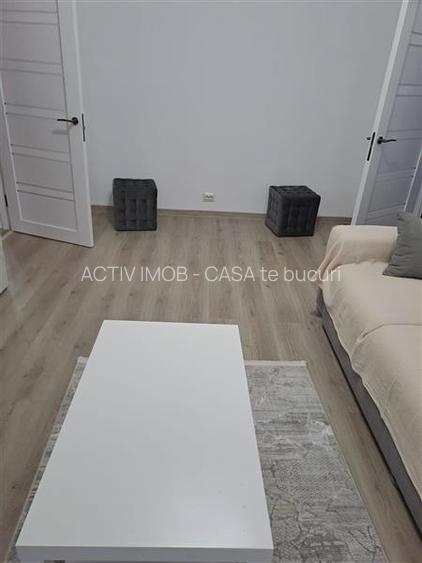 3 camere, Sebastian, Totul Nou - 2