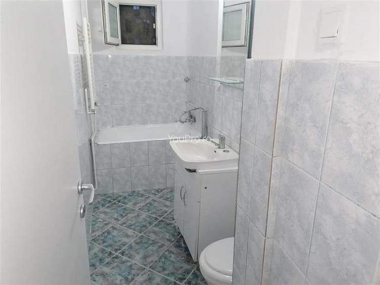 Parter Renovat 2 camere Bulevardul Cetatii - 6