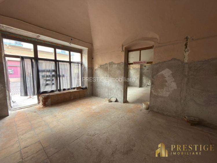 Spatiu comercial de inchiriat pe str. V. Alecsandri  - 5