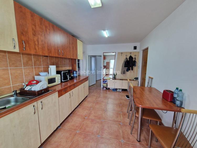 Apartament 3 camere decomandate de inchiriat, zona str N Titulescu - 7