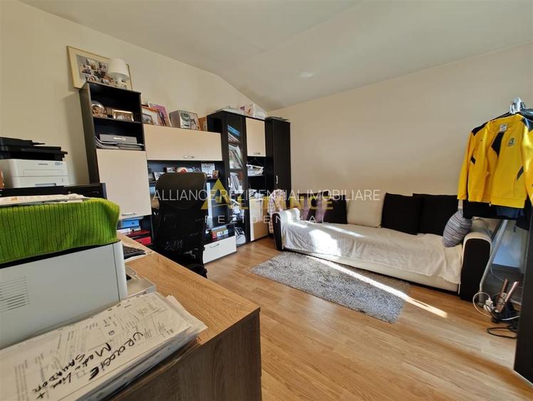 Casa tip duplex - mobilata si utilata - 4 camere- 200 mp teren - 12