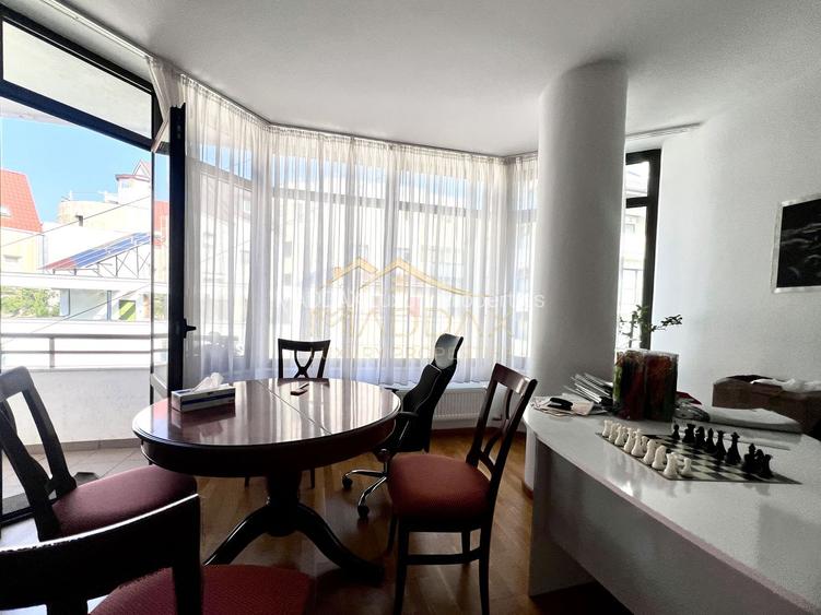 Apartament de Vanzare | 4 camere | Primaverii - 3