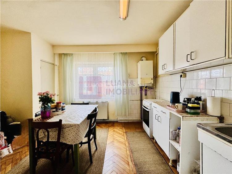 Apartament 2 camere de vanzare | decomandat | strada Lunga | pivnita | video - 4