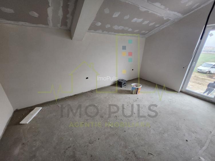 Duplex in Mosnita noua. Pozitie foarte buna. Se pot face 3 dormitoare - 10