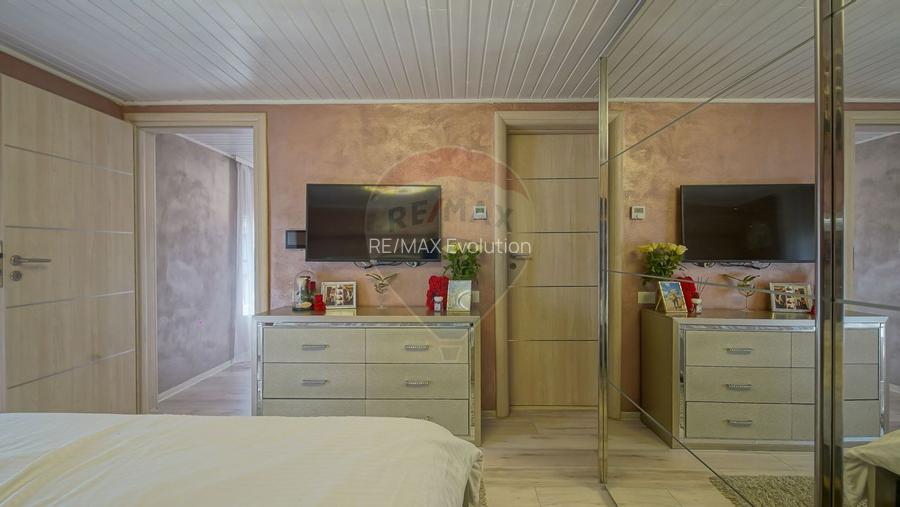 Casă / Vilă Săsească cu 6 camere de vânzare in Vulcan, Brasov - 21