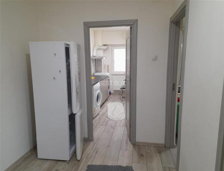 METROU TIMPURI NOI, NERVA TRAIAN, FOISORULUI 42 MP, ETAJ 4/8 BLOC 1993 - 9