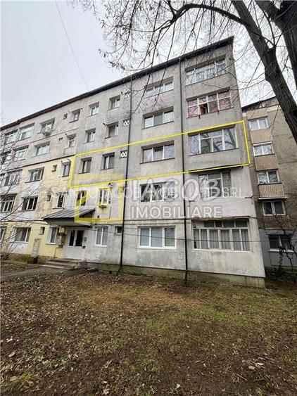 Apartament 3 camere, str. Stadionului, etaj 2 - 15