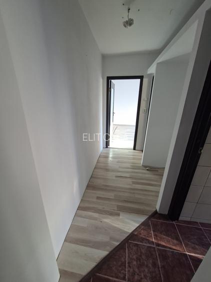 Apartament 3 camere, etajul 1/4, zona Mircea cel Batran - 3