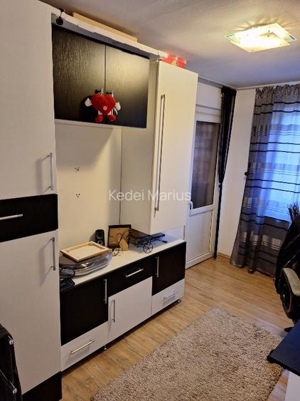 Vând apartament 3 camere complet mobilat și utilat.  - 4