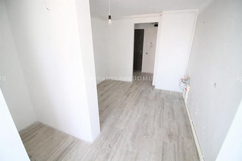 Ap. 2dec. Micro 20, etajul 2, renovat, liber - 4