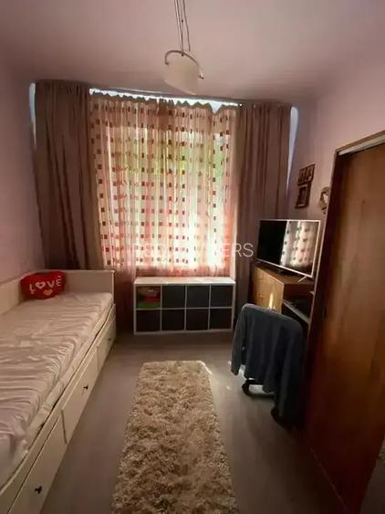 Vila Cotroceni |  Singur Curte |  Central | Metrou Eroilor - 15