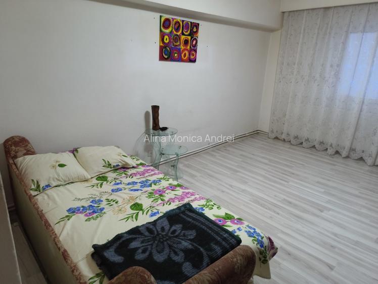 Inchiriez apartament zona Delfinariu Constanta - 9
