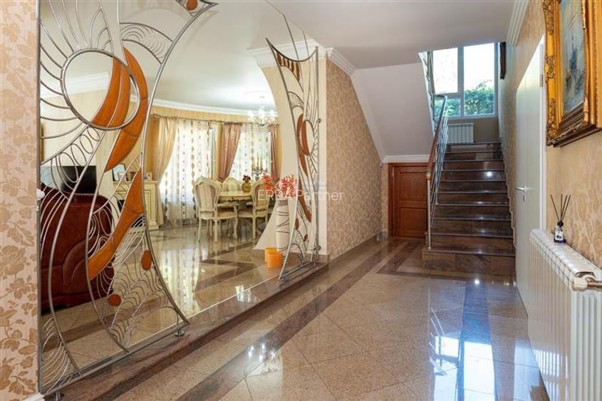 Vila cu piscina.Iancu Nicolae. Exclusivitate. - 5