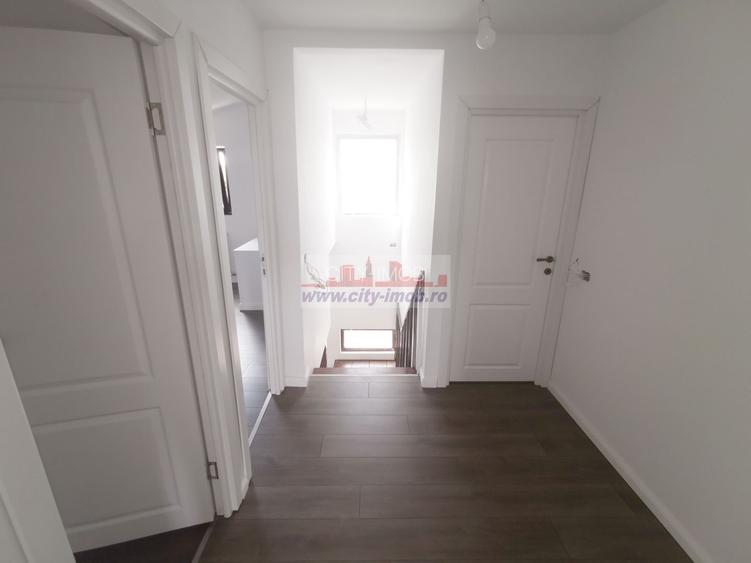 Vanzare Casa Otopeni   D + P + M - 25