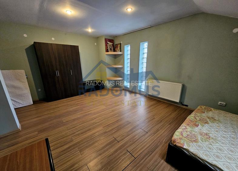 Vilă spațioasă, central, ideală pentru activități comerciale/birouri - 18