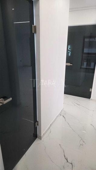 Apartament 3 camere ultrafinisat, zona Metro - 2