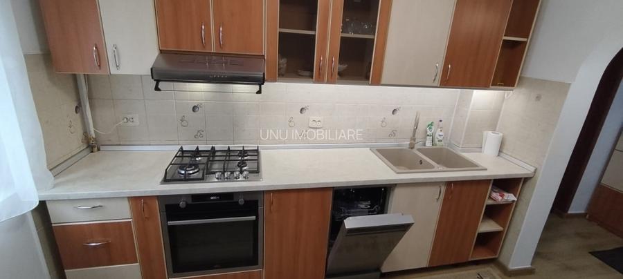 Apartament cu 2 camere - zona Centru Civic - Tg. Cucu - 13