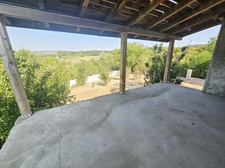 Vilă luminoasă, 4 camere, cu teren generos – Com. Plopu - 56