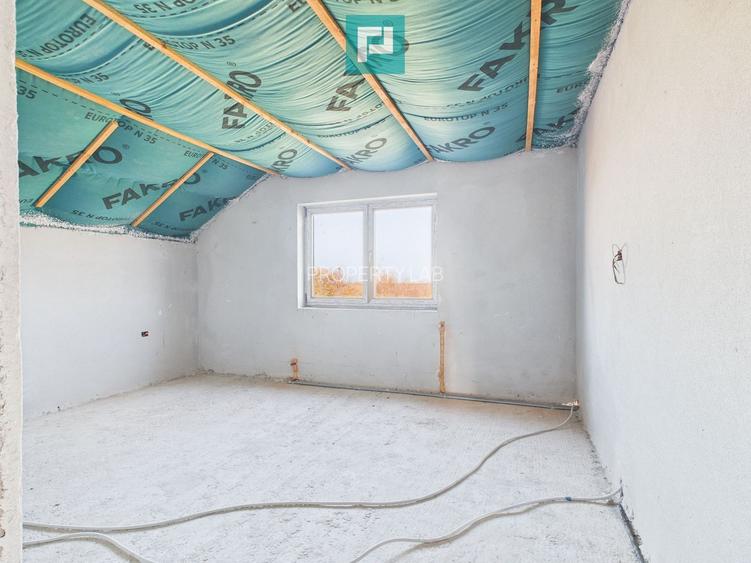 Proprietate impresionantă în Nădab - 26