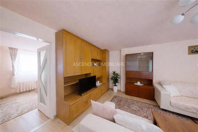 Casuta singura in curte, in Cetatea Medievala a Brasovului - 9