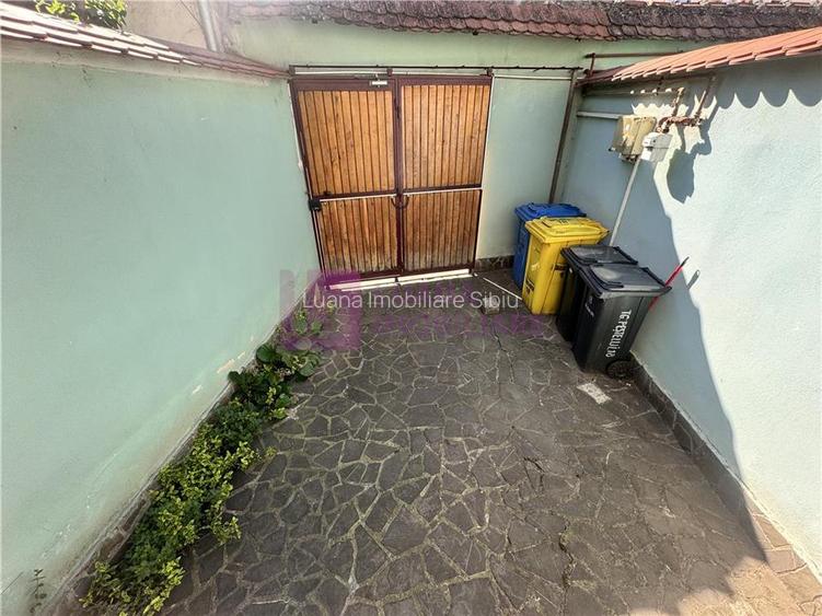 Spatiu de birouri | Central - Piata Cibin | 150 mp | curte | COMISION 0 | video - 5