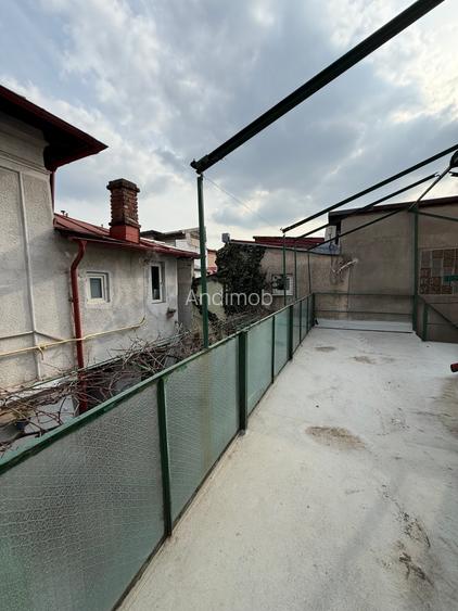 Vanzare 2 apartamente cu curte si terasa - 16