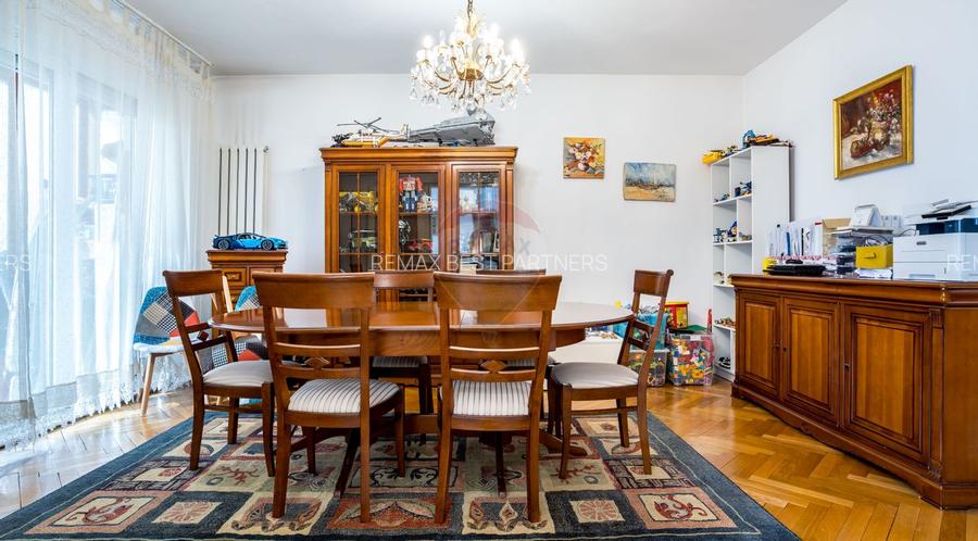 De vanzare apartament 4 camere in Grigorescu, imobil mic 3 apartamente - 4